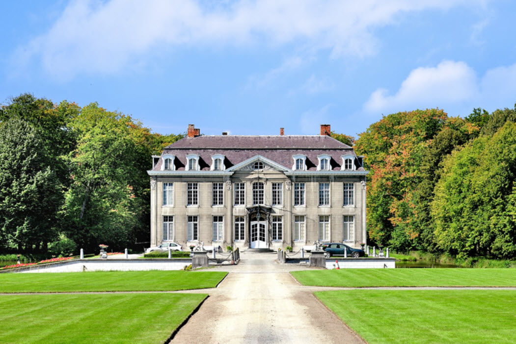 Kasteel Van Leeuwergem, Belgium